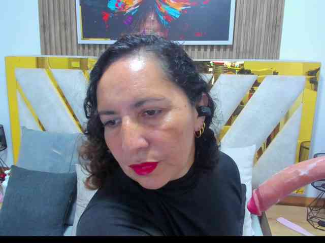 Luna-Naughty1 webcam