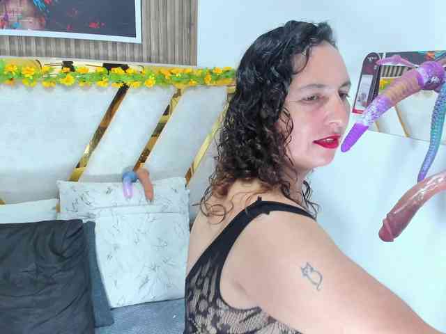 Luna-Naughty1 Live Webcam on BongaCams