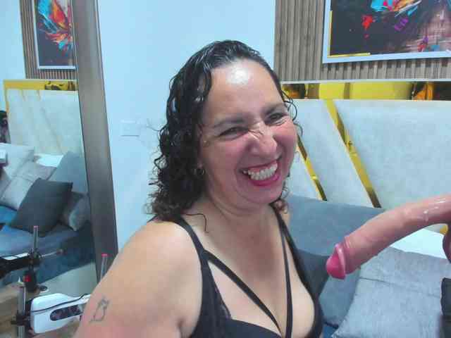 Luna-Naughty1 webcam