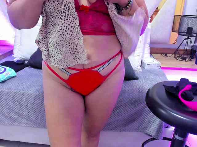 Luna-Naughty1 Luna-Naughty1