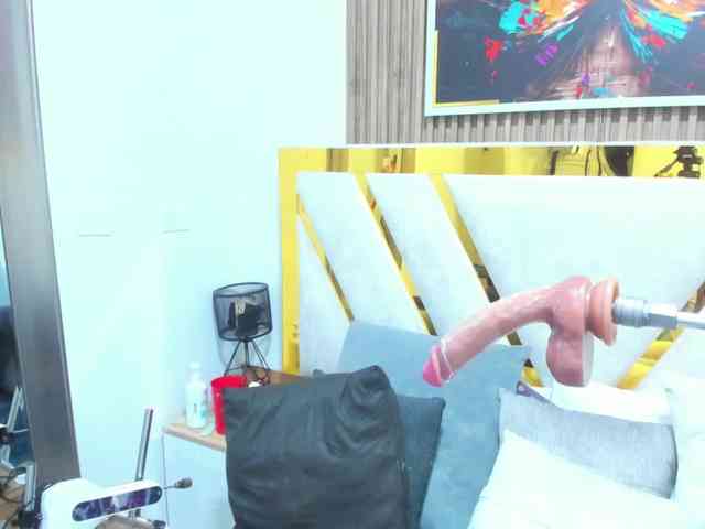 Luna-Naughty1 webcam
