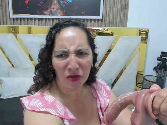 Luna-Naughty1 webcam