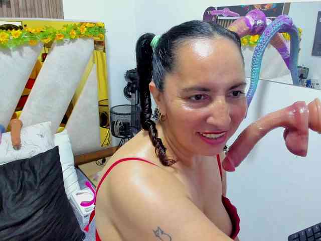 Luna-Naughty1 Live Webcam on BongaCams