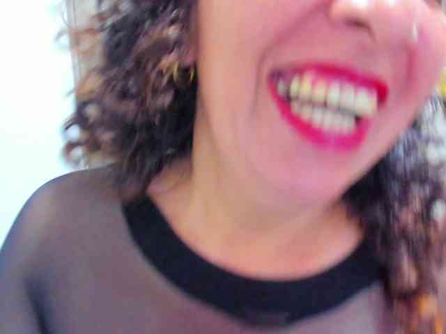 Luna-Naughty1 webcam