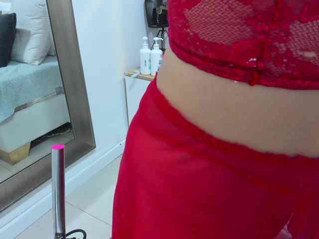 Luna-Naughty1 webcam