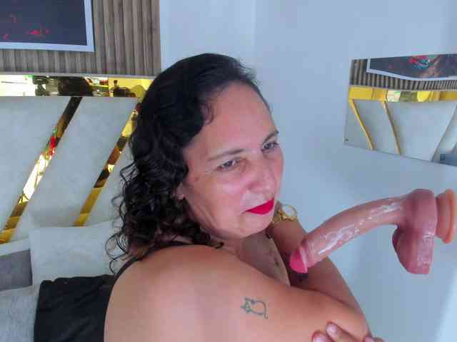 Luna-Naughty1 Live Webcam on BongaCams