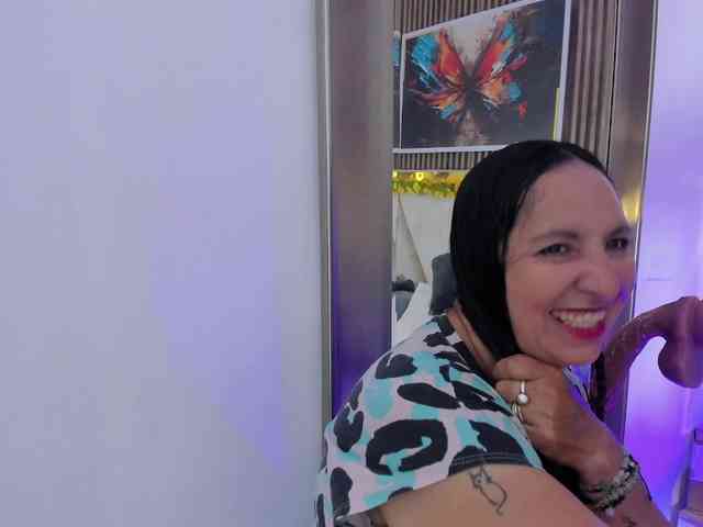 Luna-Naughty1 webcam