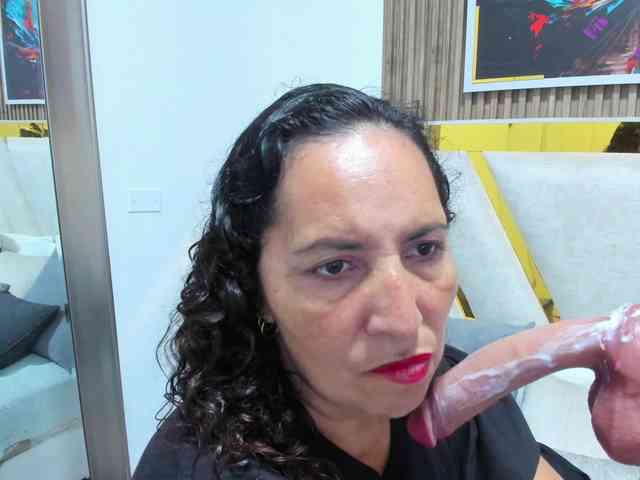Luna-Naughty1 webcam