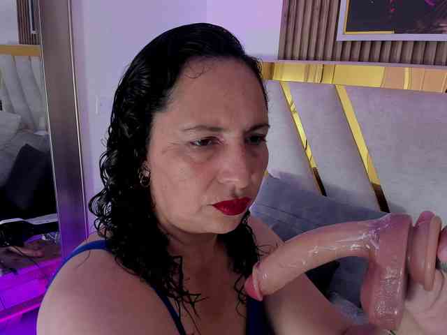 Luna-Naughty1 Luna-Naughty1