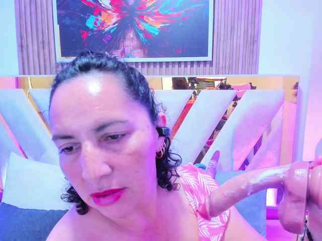 Luna-Naughty1 webcam