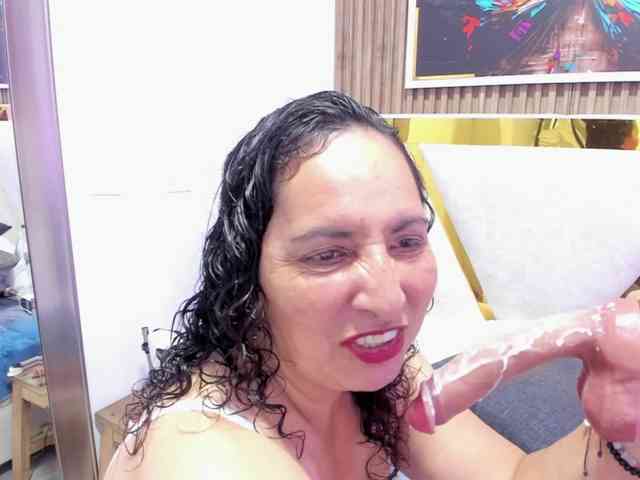 Luna-Naughty1 webcam