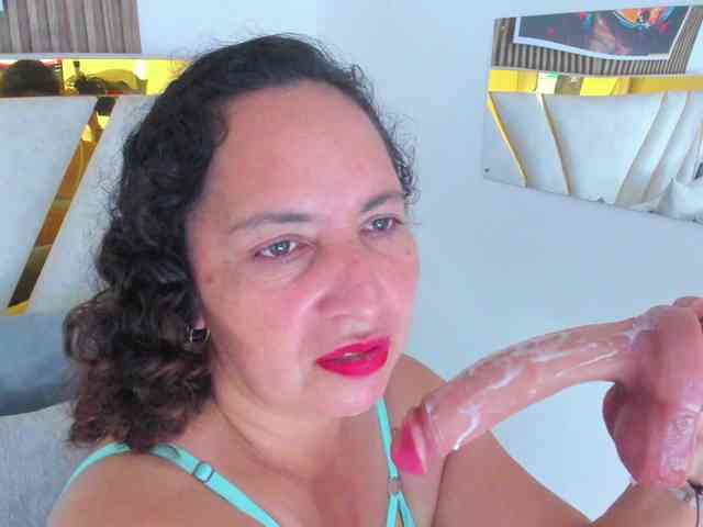 Luna-Naughty1 webcam