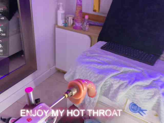 Luna-Naughty1