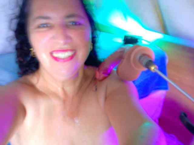 Luna-Naughty1
