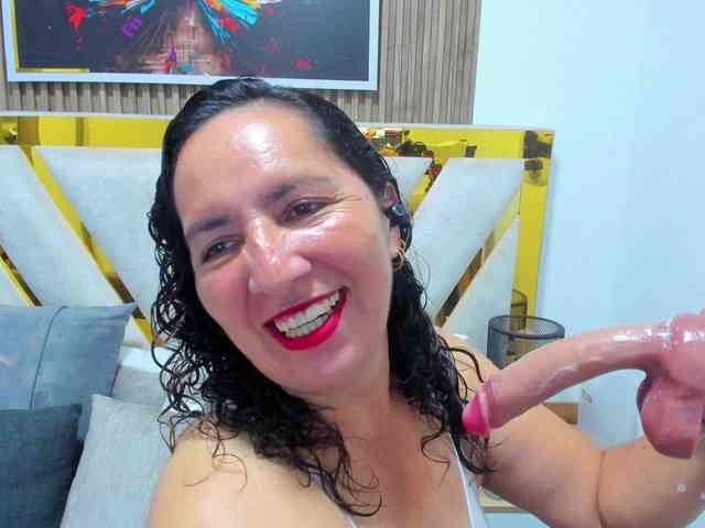 Luna-Naughty1 webcam