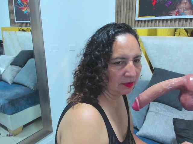 Luna-Naughty1 webcam