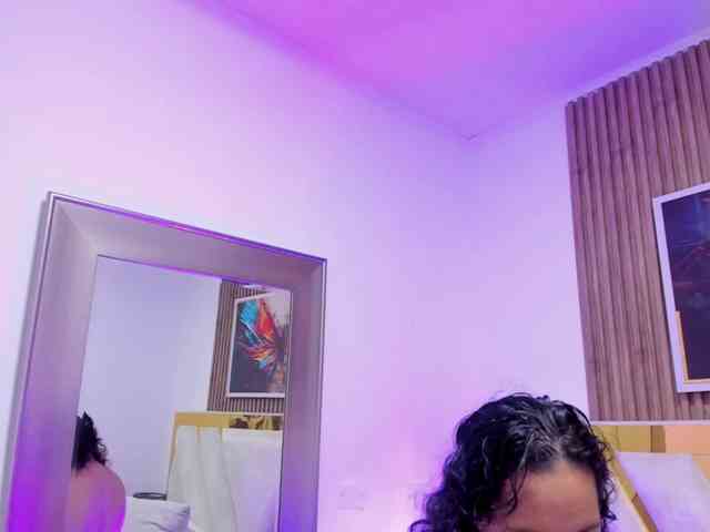 Luna-Naughty1 webcam