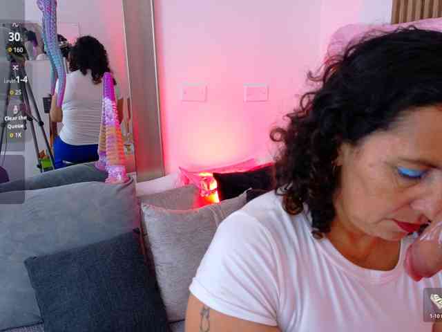 Luna-Naughty1 webcam