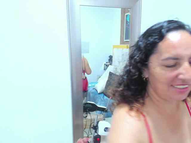 Luna-Naughty1 webcam