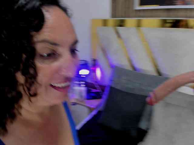 Luna-Naughty1