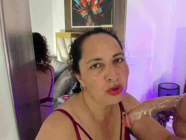 Luna-Naughty1 webcam