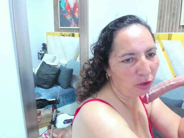 Luna-Naughty1 webcam