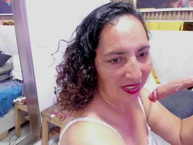 Luna-Naughty1 webcam