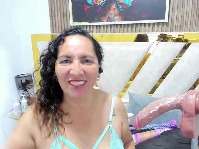 Luna-Naughty1 webcam