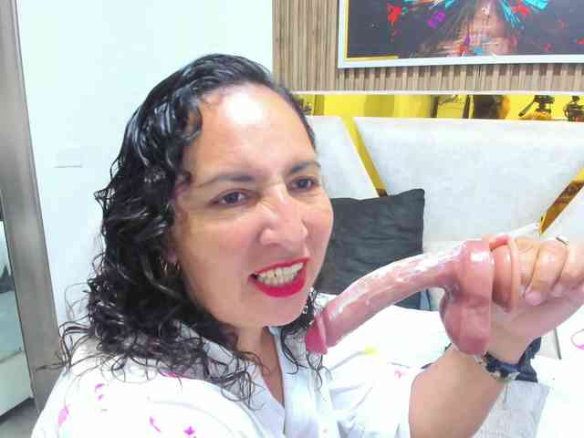 Model: Luna-Naughty1