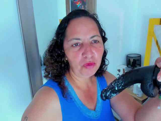 Luna-Naughty1 webcam