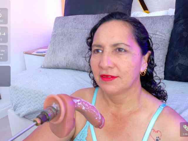 Luna-Naughty1