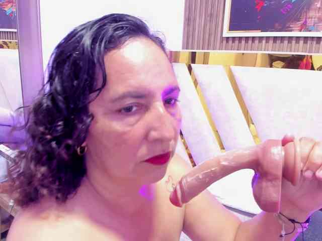 Luna-Naughty1 webcam