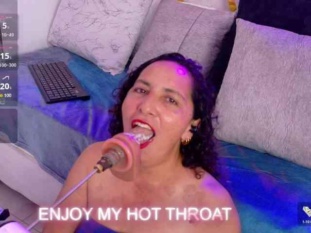Luna-Naughty1 webcam