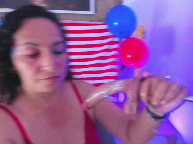 Luna-Naughty1 webcam