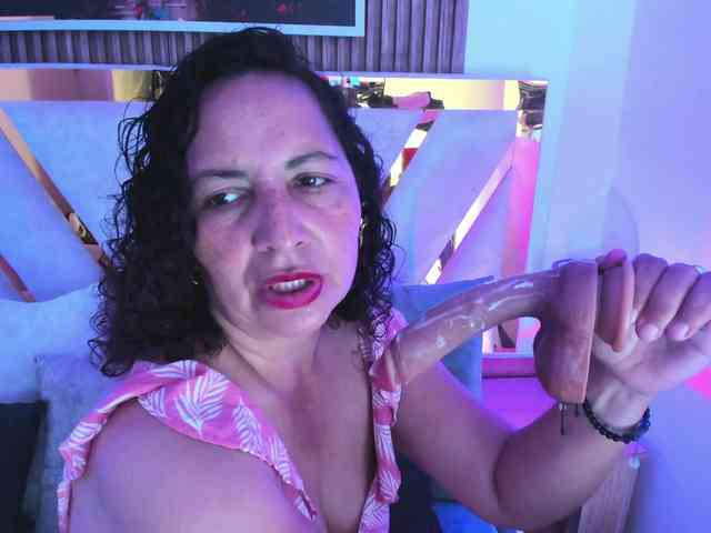 Luna-Naughty1 webcam