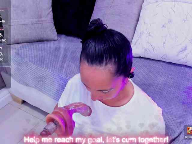 Luna-Naughty1 webcam