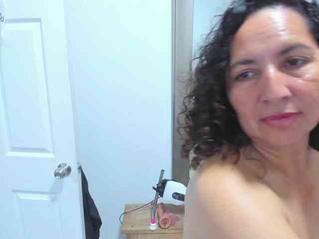 Luna-Naughty1 webcam
