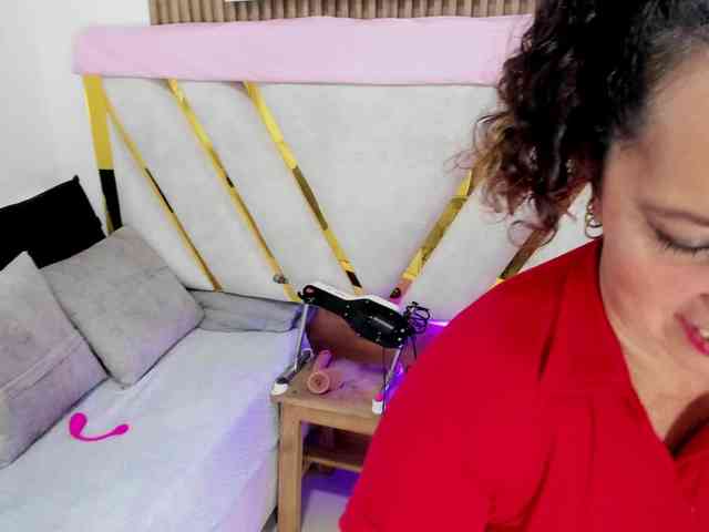 Luna-Naughty1 webcam
