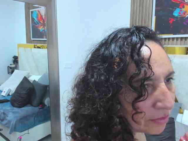 Luna-Naughty1 webcam