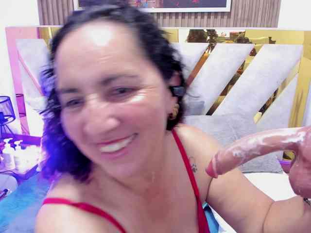 Luna-Naughty1 webcam