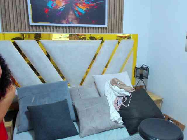 Luna-Naughty1 webcam