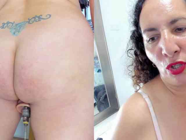 Luna-Naughty1 webcam