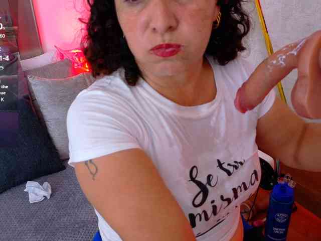 Luna-Naughty1 webcam