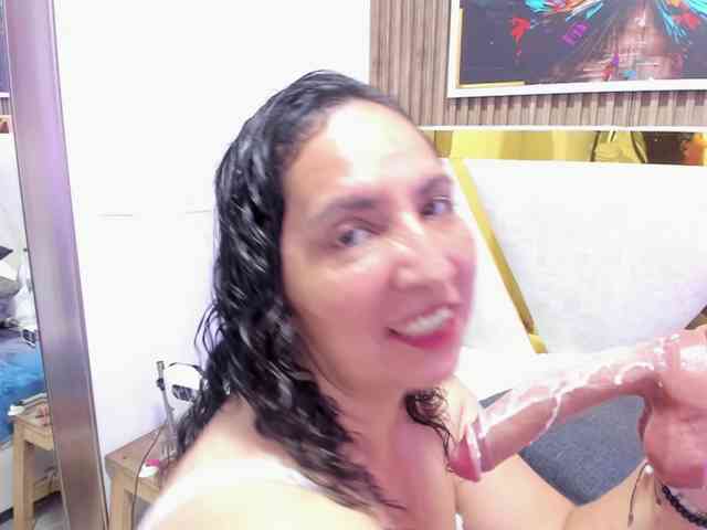 Luna-Naughty1 webcam