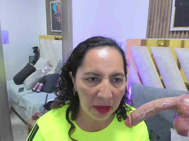 Luna-Naughty1 webcam