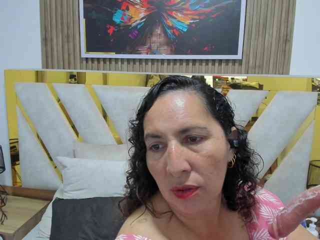 Luna-Naughty1 webcam