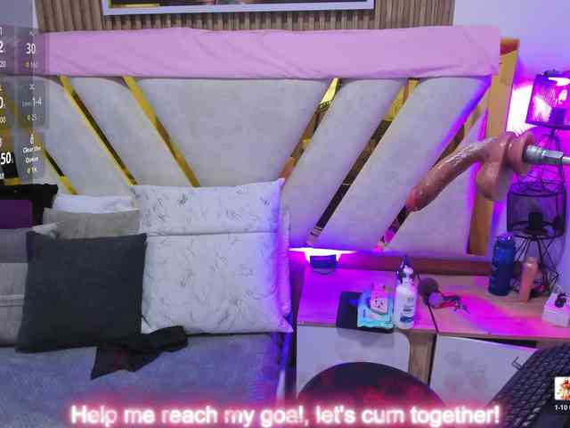 Luna-Naughty1