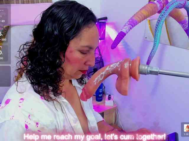 Luna-Naughty1 webcam
