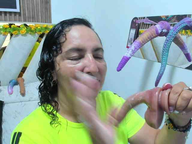 Luna-Naughty1 Live Webcam on BongaCams