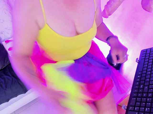 Luna-Naughty1